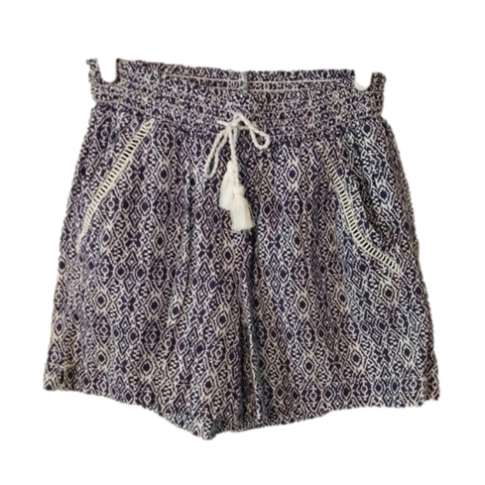Briggs Women's Navy & Cream Linen Blend Smocked Waist Tassled Flowy Shorts S
